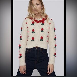 Zara Cream Sweater with Red Floral Accents 🌹 LIMITED EDITION